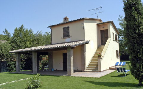 Poderino: Casa, Proprietà, Casa, Costruzione, Immobiliare, Villa, Architettura, Zona Residenziale, Facciata, Villetta