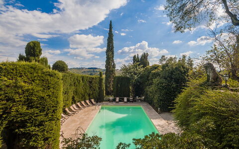 Montegufoni: Natura, Cielo, Acqua, Verde, Albero, Proprietà, Giardino, Botanica, Giardino Botanico, Erba