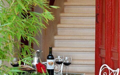 Ca' Marcello: Rosso, Proprietà, Mobilia, Camera, Tavolo, Casa, Sedia, Interior Design, Costruzione, Albero