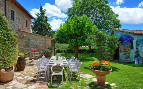 Villa Sonia: Proprietà, Cortile, Casa, Giardino, Costruzione, Immobiliare, Albero, Backyard, Erba, Casa