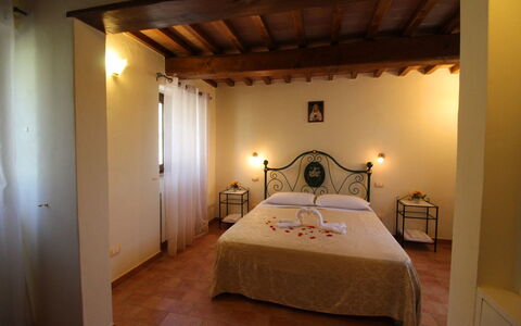 Poggio del Fabbro: Camera Da Letto, Camera, Letto, Proprietà, Mobilia, Costruzione, Lenzuolo, Interior Design, Suite, Casa