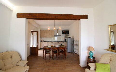Podere i Gigli: Camera, Proprietà, Mobilia, Costruzione, Soggiorno, Soffitto, Interior Design, Casa, Pavimento, Immobiliare