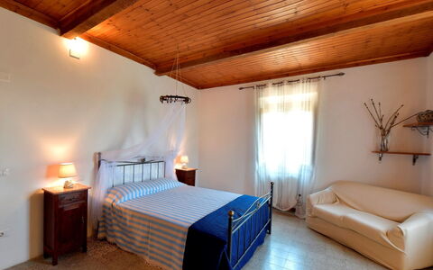 Podere i Gigli: Letto, Camera Da Letto, Camera, Mobilia, Proprietà, Lenzuolo, Costruzione, Soffitto, Interior Design, Suite