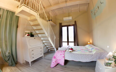 Ai Salici: Camera Da Letto, Camera, Letto, Mobilia, Proprietà, Interior Design, Soffitto, Costruzione, Lenzuolo, Casa