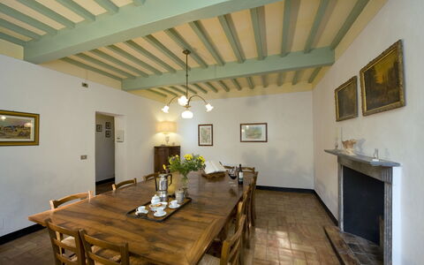 Villa Dorella Di Montaperti: Proprietà, Camera, Costruzione, Soffitto, Casa, Interior Design, Mobilia, Immobiliare, Sala Da Pranzo, Pavimento