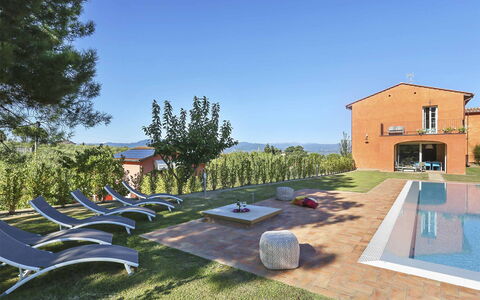 Uva: Proprietà, Zona Residenziale, Casa, Costruzione, Immobiliare, Architettura, Casa, Estate, Piscina, Urban Design