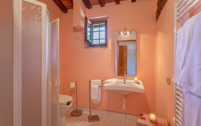 pratale-apartments-chianti-tavernelle-val-di-pesa-agriturismo-apt-bilocale-4-pax-camera-da-letto