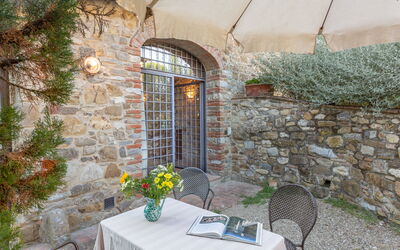 pratale-apartments-chianti-tavernelle-val-di-pesa-agriturismo-apt-trilocale-dehors