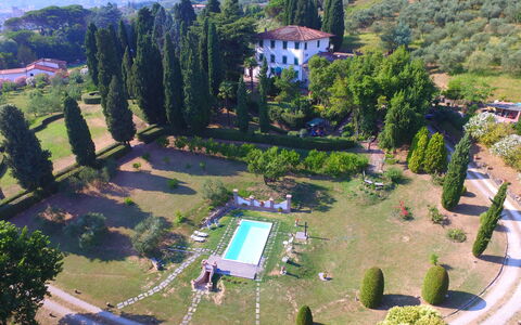 Villa Il Borghetto: Fotografia Aerea, Visione Globale, Proprietà, Estate, Paesaggio, Fotografia, Albero, Architettura, Costruzione, Casa
