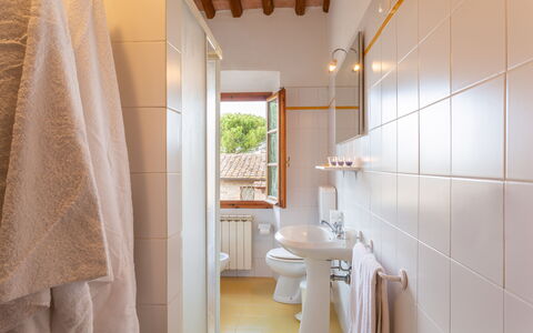querceto-apartements-tvrn-val-di-pesa-multiproprieta-trilo-6-bagno