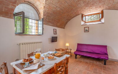 querceto-apartements-tvrn-val-di-pesa-multiproprieta-bilo-4-soggiorno