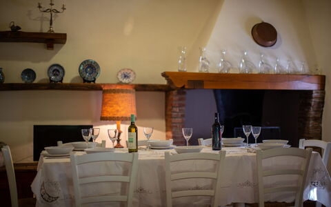 Villa i Cocciai: Camera, Ristorante, Proprietà, Mobilia, Tavolo, Interior Design, Sala Da Pranzo, Costruzione, Casa, Sedia