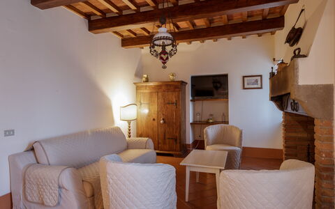 Villa i Cocciai: Camera, Proprietà, Mobilia, Costruzione, Interior Design, Casa, Soggiorno, Soffitto, Immobiliare, Tavolo