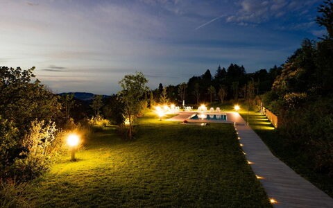 Ca Maggetti: Cielo, Notte, Luce, Illuminazione, Albero, Sera, Paesaggio, Nube, Erba, Orizzonte