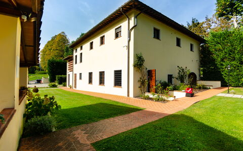 Casale 180: Proprietà, Casa, Casa, Costruzione, Immobiliare, Estate, Architettura, Erba, Zona Residenziale, Facciata