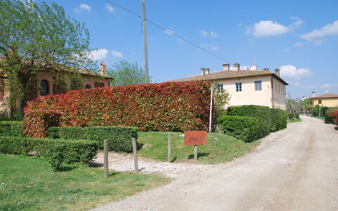 agriturismo-cabbiavoli-chianti-multiproprieta-casa-marcello-ciliegio-esterno