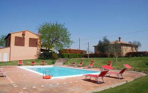 agriturismo-cabbiavoli-chianti-multiproprieta-piscina