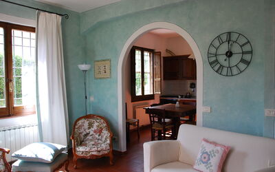 agriturismo-cabbiavoli-chianti-multiproprieta-fienile-giallo-melo-soggiorno