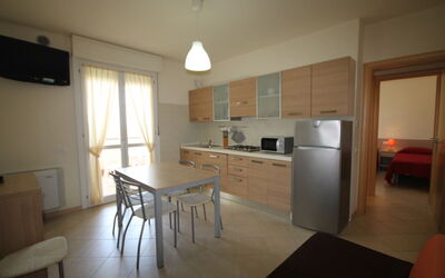 Trilo B (6Pax): Camera, Proprietà, Mobilia, Costruzione, Cucina, Casa, Pavimento, Interior Design, Cabinetry, Immobiliare