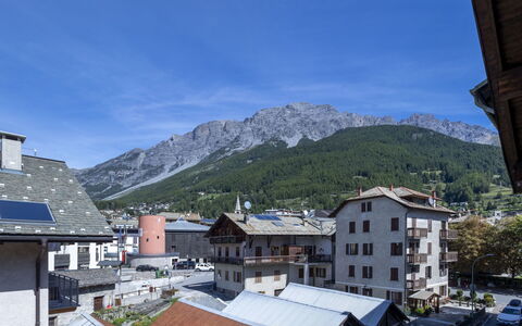 San Anton: Erba, Pascolo, Paesaggio, Ecoregione, Plain, Comunita 'Impianto, Lotto, Mobili Da Esterno, Prateria, Shrubland