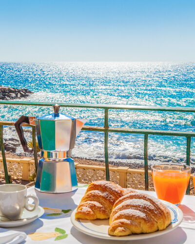 Il Balcone Sul Prino - Imperia: Cibo, Tavola, Tavolo, Cielo, Acqua, Proprietà, Mobilia, Blu, Azzurro, Piatto