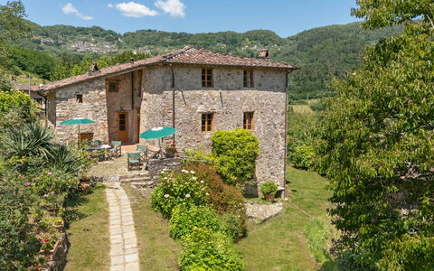 Bottino: Arbusto, Area Rurale, Villetta, Agriturismo, Giardino, Villaggio, Estate, Landscaping, Villa, Paesino Di Montagna