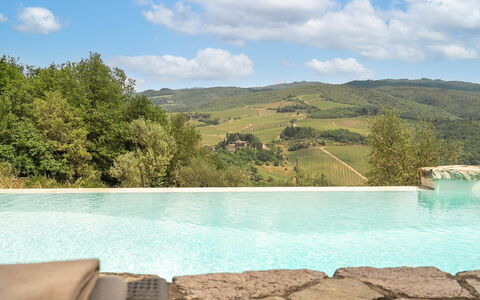 Camporempoli: Collina, Piscina, Catena Montuosa, Valle, Eco Hotel, Cresta, Mobili Da Esterno, Ricorrere
