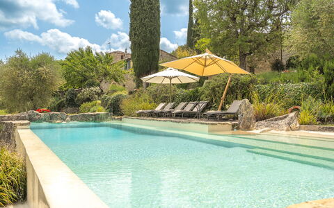 Camporempoli: Piscina, Arbusto, Giardino, Giochi D'Acqua, Landscaping, Eco Hotel, Ricorrere, Estate, Hacienda, Backyard