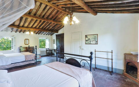 Casa Rosa: Proprietà, Camera, Camera Da Letto, Costruzione, Mobilia, Casa, Interior Design, Letto, Immobiliare, Soffitto