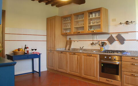 Magrini: Camera, Controsoffitto, Cabinetry, Cucina, Mobilia, Proprietà, Costruzione, Interior Design, Casa, Pavimento