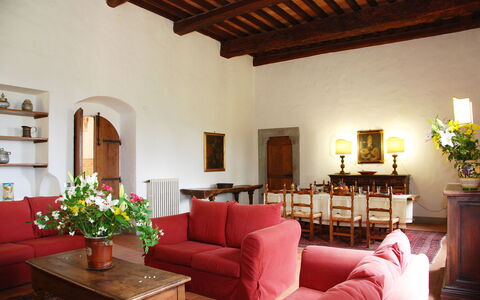 Malmantile: Camera, Proprietà, Soggiorno, Costruzione, Mobilia, Interior Design, Casa, Soffitto, Immobiliare, Casa