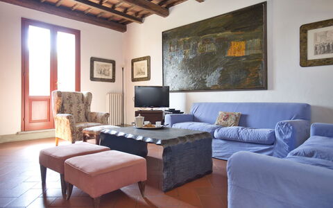 Ricavoli: Mobilia, Camera, Proprietà, Soggiorno, Interior Design, Parete, Costruzione, Camera Da Letto, Letto, Soffitto