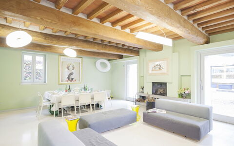 Villa San Lorenzo: Proprietà, Soffitto, Camera, Costruzione, Interior Design, Mobilia, Casa, Soggiorno, Casa, Architettura