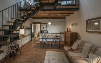 Maghino: Camera, Proprietà, Costruzione, Le Scale, Interior Design, Loft, Mobilia, Casa, Soffitto, Soggiorno