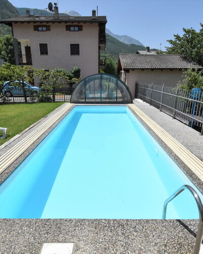 Fenis 300: Acqua, Pianta, Cielo, Costruzione, Azzurro, Albero, Tempo Libero, Piscina, Immobiliare, Paesaggio