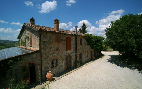 Villa Venanzo: Proprietà, Casa, Cielo, Costruzione, Villetta, Estate, Albero, Area Rurale, Nube, Casa