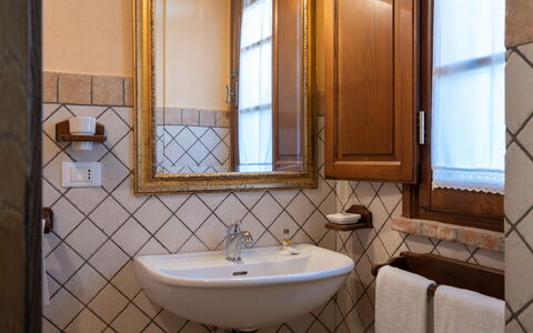borghigiana-parrino-san-miniato-multiproprieta-buratta-bagno