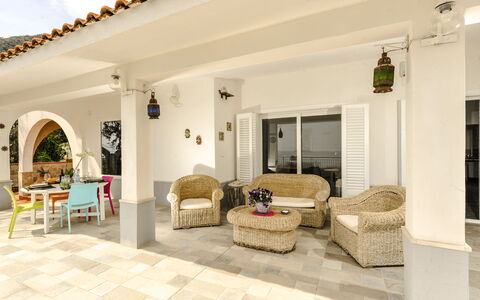 Villa Di Sofia: Proprietà, Camera, Costruzione, Interior Design, Soggiorno, Immobiliare, Casa, Casa, Mobilia, Estate