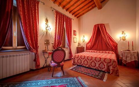 La Boutique del Cardinale: Camera Da Letto, Camera, Mobilia, Letto, Proprietà, Decorazione, Tenda, Interior Design, Lenzuolo, Suite