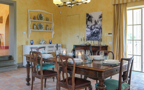 Villa Bacco: Mobilia, Interior Design, Tavolo, Sedia, Sala Da Pranzo, Pavimentazione, Cucina & Sala Da Pranzo Tavolo, Camera, Pavimento, Illuminazione