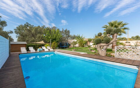 Trullo Suenn Con Piscina: Piscina, Proprietà, Immobiliare, Casa, Casa, Tempo Libero, Costruzione, Backyard, Ricorrere, Estate