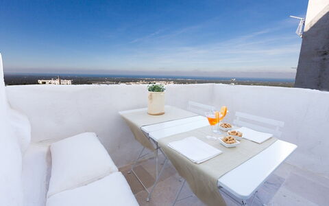 Vista Mare Da Zio Piero: Proprietà, Cielo, Camera, Ristorante, Tavolo, Mobilia, Vacanza, Architettura, Interior Design, Yacht Di Lusso
