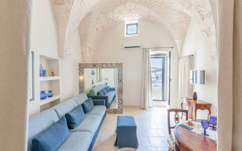 Solo Voi: Proprietà, Camera, Costruzione, Mobilia, Interior Design, Casa, Architettura, Immobiliare, Pavimento, Soggiorno