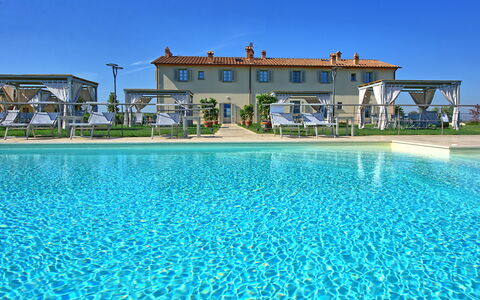 Il Sole Di Vino: Proprietà, Piscina, Ricorrere, Costruzione, Casa, Immobiliare, Vacanza, Estate, Villa, Resort Citta '