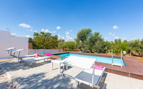 Lamia Di Nonna Mena: Proprietà, Immobiliare, Piscina, Casa, Costruzione, Cielo, Villa, Casa, Vacanza, Estate