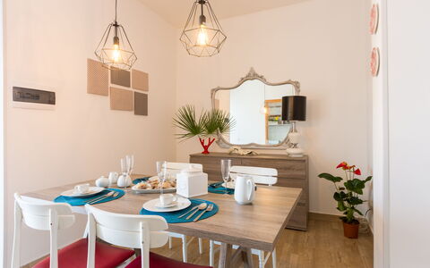 Villa Stelladali: Camera, Proprietà, Mobilia, Sala Da Pranzo, Interior Design, Costruzione, Tavolo, Turchese, Parete, Casa