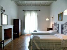 Alloggio:&nbsp;Senni 6