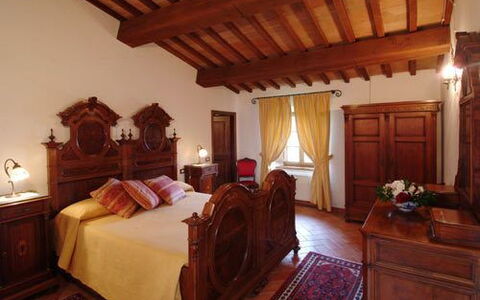 Villa Fontanelle: Legna, Illuminazione, Letto, Camera, Interior Design, Latifoglie, Proprietà, Tessile, Camera Da Letto, Bedding