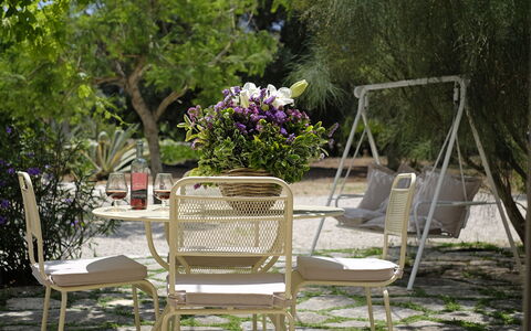 Masseria Pagliamonte: Sedia, Mobilia, Sedia Pieghevole, Mobili Da Esterno, Tavolo, Lavanda, Giardino, Terrazza, Tavolo Esterno, Pianta