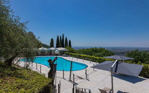 Villa Alfresco: Piscina, Mobili Da Esterno, Hill Station, Ricorrere, Tavolo Esterno, Eco Hotel, Resort Citta ', Ombrello, Lettino